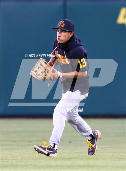 Thumbnail 3 in Salpointe Catholic @ Canyon del Oro (AIA 4A Semifinal) photogallery.