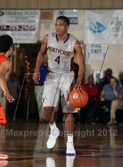 Thumbnail 2 in Whitney Young vs. Montverde Academy (City of Palms Classic) photogallery.