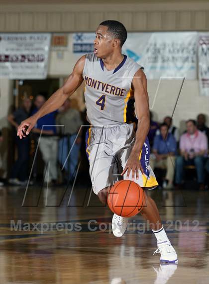 Thumbnail 1 in Whitney Young vs. Montverde Academy (City of Palms Classic) photogallery.