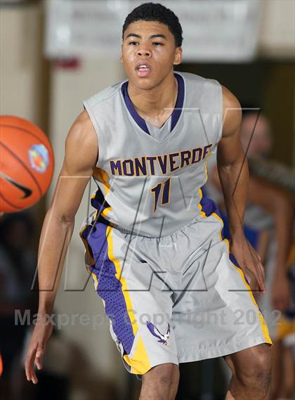 Thumbnail 2 in Whitney Young vs. Montverde Academy (City of Palms Classic) photogallery.