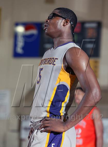 Thumbnail 3 in Whitney Young vs. Montverde Academy (City of Palms Classic) photogallery.
