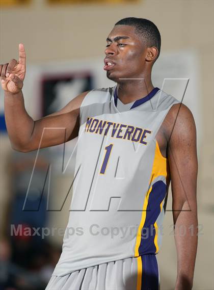 Thumbnail 3 in Whitney Young vs. Montverde Academy (City of Palms Classic) photogallery.