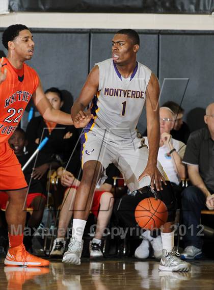 Thumbnail 1 in Whitney Young vs. Montverde Academy (City of Palms Classic) photogallery.