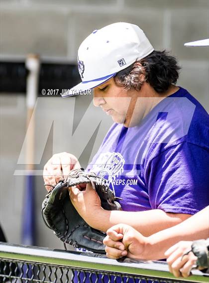 Thumbnail 1 in Brock vs Jacksboro (UIL 3A Regional Quarterfinal) photogallery.