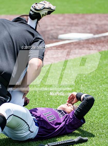 Thumbnail 2 in Brock vs Jacksboro (UIL 3A Regional Quarterfinal) photogallery.