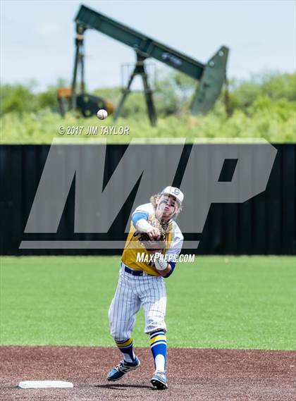 Thumbnail 2 in Brock vs Jacksboro (UIL 3A Regional Quarterfinal) photogallery.