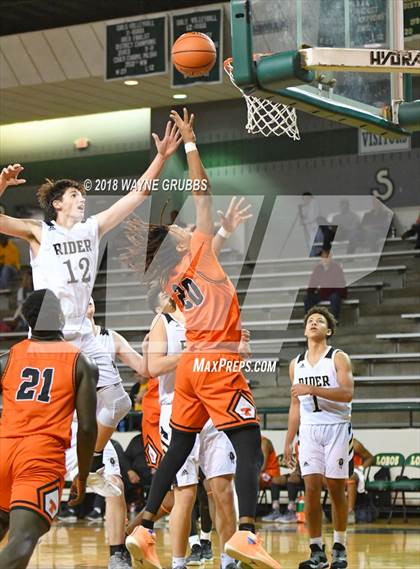 Thumbnail 3 in Rider vs. Texas photogallery.