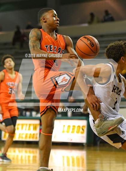Thumbnail 3 in Rider vs. Texas photogallery.