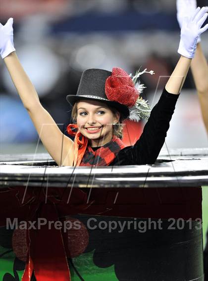 Thumbnail 2 in Cedar Hill vs. Katy (UIL 5A Divison 2 Final)  photogallery.