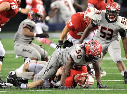 Thumbnail 1 in Cedar Hill vs. Katy (UIL 5A Divison 2 Final)  photogallery.