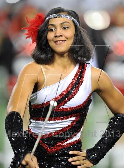 Thumbnail 2 in Cedar Hill vs. Katy (UIL 5A Divison 2 Final)  photogallery.