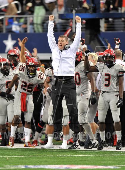 Thumbnail 3 in Cedar Hill vs. Katy (UIL 5A Divison 2 Final)  photogallery.