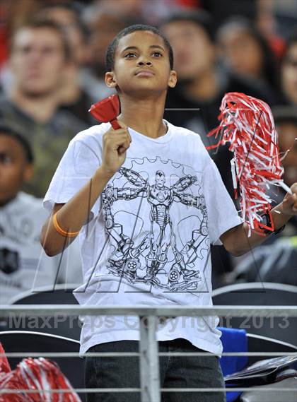 Thumbnail 1 in Cedar Hill vs. Katy (UIL 5A Divison 2 Final)  photogallery.