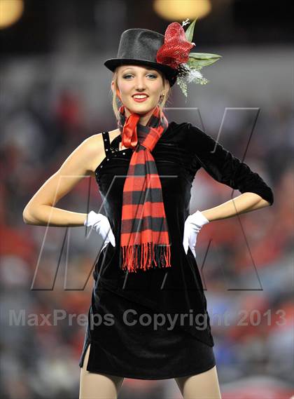 Thumbnail 1 in Cedar Hill vs. Katy (UIL 5A Divison 2 Final)  photogallery.