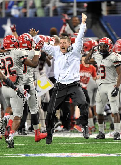 Thumbnail 2 in Cedar Hill vs. Katy (UIL 5A Divison 2 Final)  photogallery.