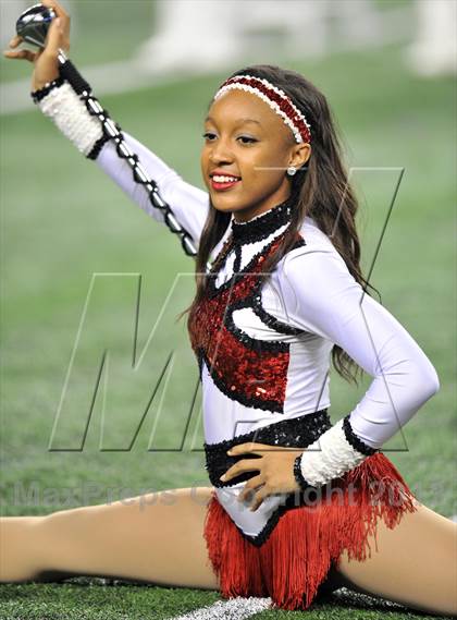 Thumbnail 1 in Cedar Hill vs. Katy (UIL 5A Divison 2 Final)  photogallery.