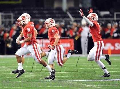 Thumbnail 2 in Cedar Hill vs. Katy (UIL 5A Divison 2 Final)  photogallery.