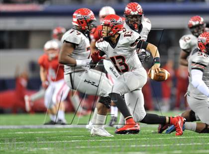 Thumbnail 1 in Cedar Hill vs. Katy (UIL 5A Divison 2 Final)  photogallery.