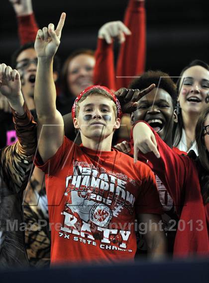Thumbnail 1 in Cedar Hill vs. Katy (UIL 5A Divison 2 Final)  photogallery.