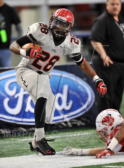 Thumbnail 2 in Cedar Hill vs. Katy (UIL 5A Divison 2 Final)  photogallery.