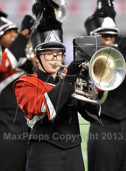 Thumbnail 3 in Cedar Hill vs. Katy (UIL 5A Divison 2 Final)  photogallery.