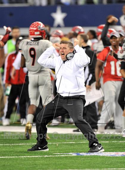Thumbnail 2 in Cedar Hill vs. Katy (UIL 5A Divison 2 Final)  photogallery.