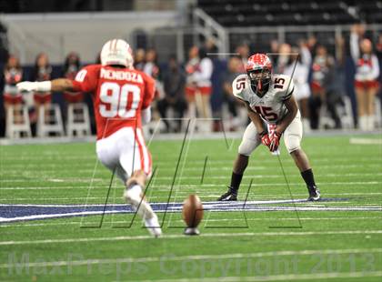 Thumbnail 2 in Cedar Hill vs. Katy (UIL 5A Divison 2 Final)  photogallery.