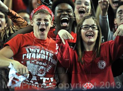 Thumbnail 3 in Cedar Hill vs. Katy (UIL 5A Divison 2 Final)  photogallery.