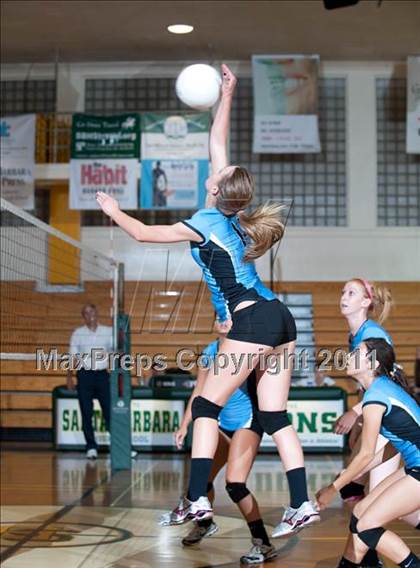 Thumbnail 2 in JV: Buena @ Santa Barbara photogallery.