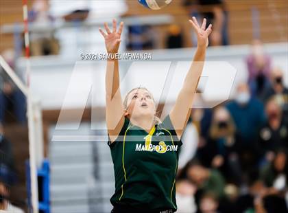 Thumbnail 1 in Lincoln Southwest vs. Pius X photogallery.