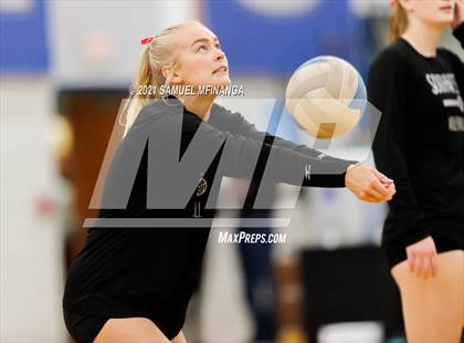 Thumbnail 3 in Lincoln Southwest vs. Pius X photogallery.