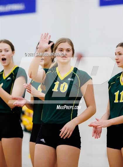 Thumbnail 1 in Lincoln Southwest vs. Pius X photogallery.