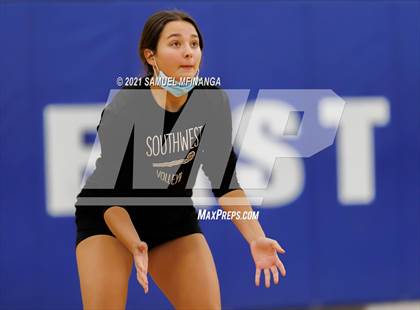 Thumbnail 3 in Lincoln Southwest vs. Pius X photogallery.