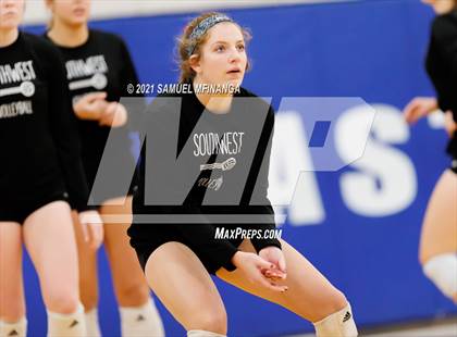 Thumbnail 1 in Lincoln Southwest vs. Pius X photogallery.
