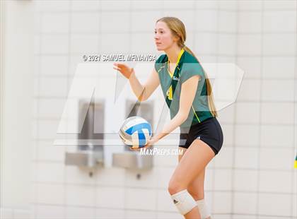 Thumbnail 3 in Lincoln Southwest vs. Pius X photogallery.