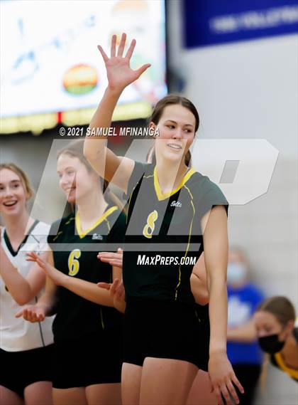 Thumbnail 2 in Lincoln Southwest vs. Pius X photogallery.