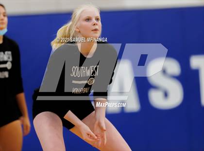 Thumbnail 3 in Lincoln Southwest vs. Pius X photogallery.