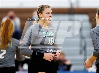 Thumbnail 1 in Lincoln Southwest vs. Pius X photogallery.