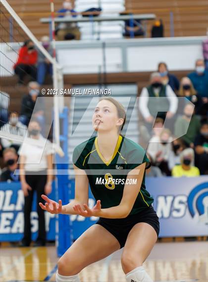 Thumbnail 1 in Lincoln Southwest vs. Pius X photogallery.