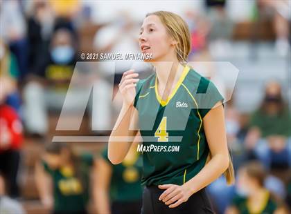 Thumbnail 2 in Lincoln Southwest vs. Pius X photogallery.