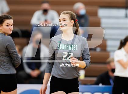Thumbnail 3 in Lincoln Southwest vs. Pius X photogallery.