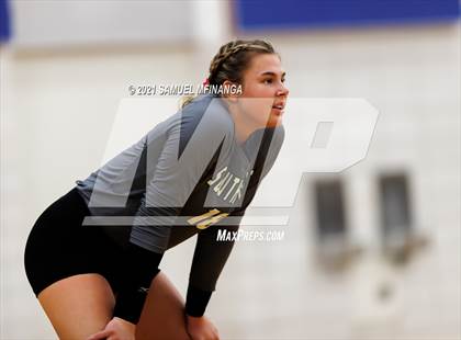 Thumbnail 3 in Lincoln Southwest vs. Pius X photogallery.