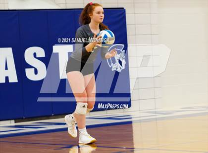 Thumbnail 1 in Lincoln Southwest vs. Pius X photogallery.