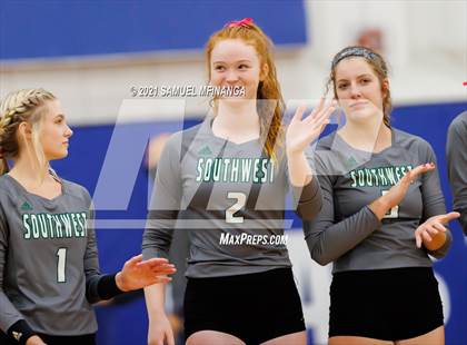 Thumbnail 3 in Lincoln Southwest vs. Pius X photogallery.