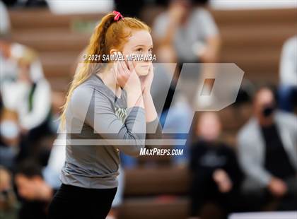 Thumbnail 1 in Lincoln Southwest vs. Pius X photogallery.
