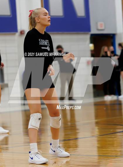 Thumbnail 1 in Lincoln Southwest vs. Pius X photogallery.
