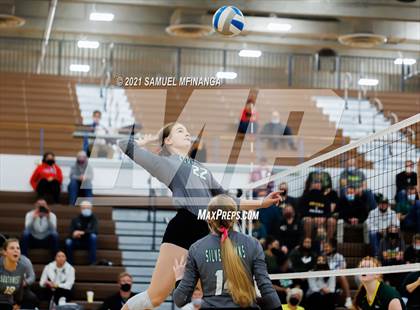 Thumbnail 1 in Lincoln Southwest vs. Pius X photogallery.