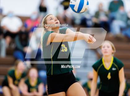 Thumbnail 2 in Lincoln Southwest vs. Pius X photogallery.