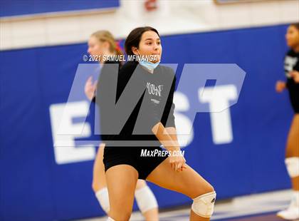 Thumbnail 2 in Lincoln Southwest vs. Pius X photogallery.