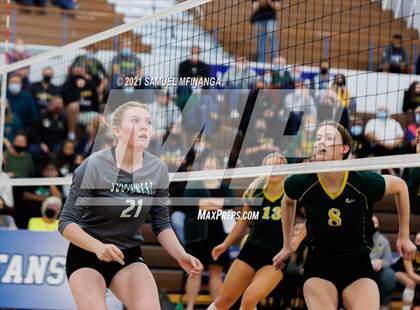Thumbnail 1 in Lincoln Southwest vs. Pius X photogallery.